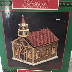 House Of Lloyd Christmas Around The World, Lighted Village Church In Orig Box