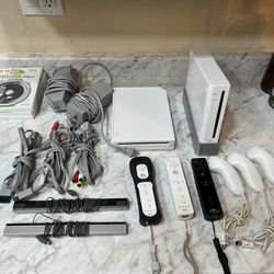 Nintendo Wii Systems Bundle Everything In Pic Included 