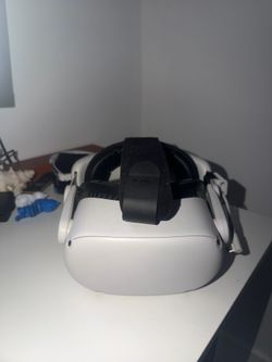 Meta quest 2 with head strap with battery extender