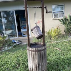Vintage Wishing Well / Garden Decor