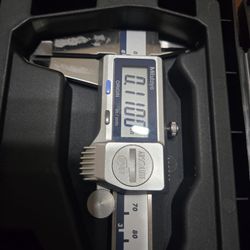like new 0-6" Digital caliper absolute cooler proof.