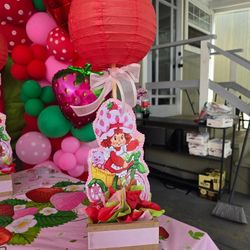 Strawberry Shortcake Party Table Centerpieces & Banner