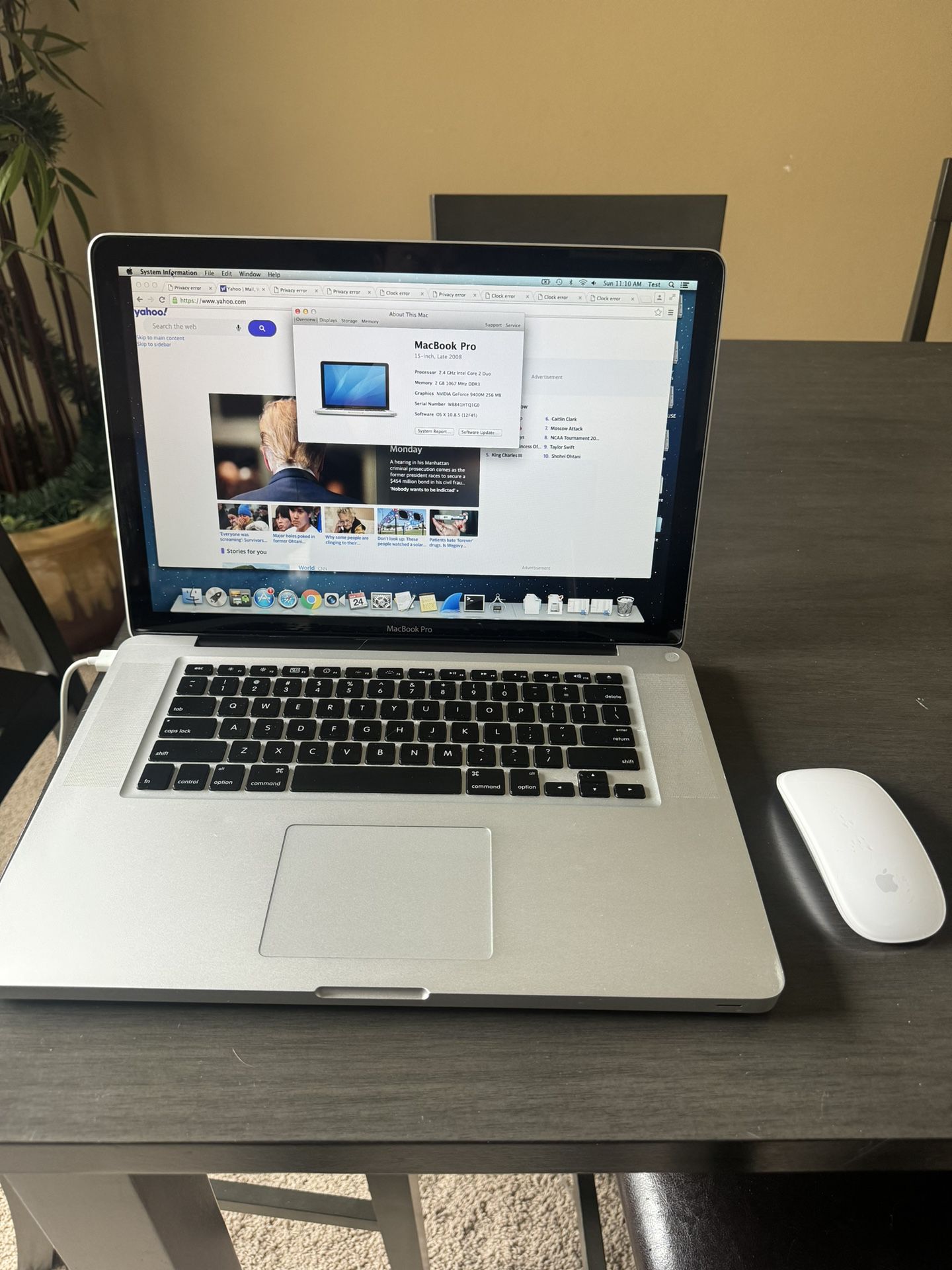 MacBook pro Mac Laptop Notebook With Magic Mouse