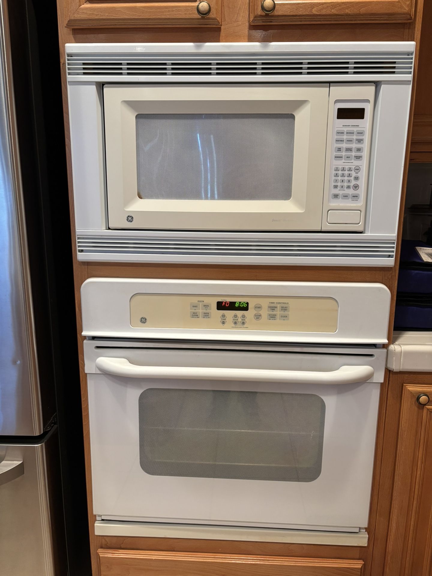 Wall Oven And microwave With Wall Oven Microwave Trim and Stand