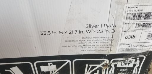 Compact refrigerator