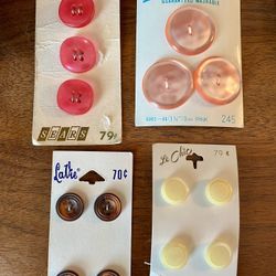 Vintage Buttons Lot 