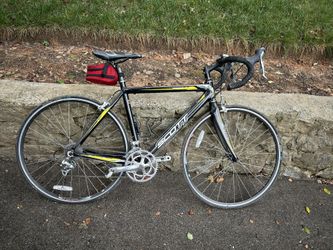 Scott Speedster S40 road bike