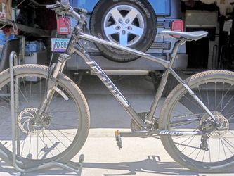 27.5 inch Giant ATX mountain bike