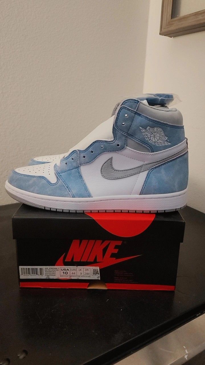 Jordan Retro 1 Hyper Royal Sz 10