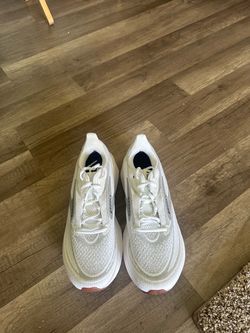 Women’s sneakers