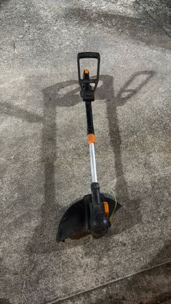 Worx Cordless Trimmer 20 Volt