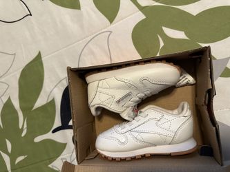Reebok Baby Shoes Size 5c