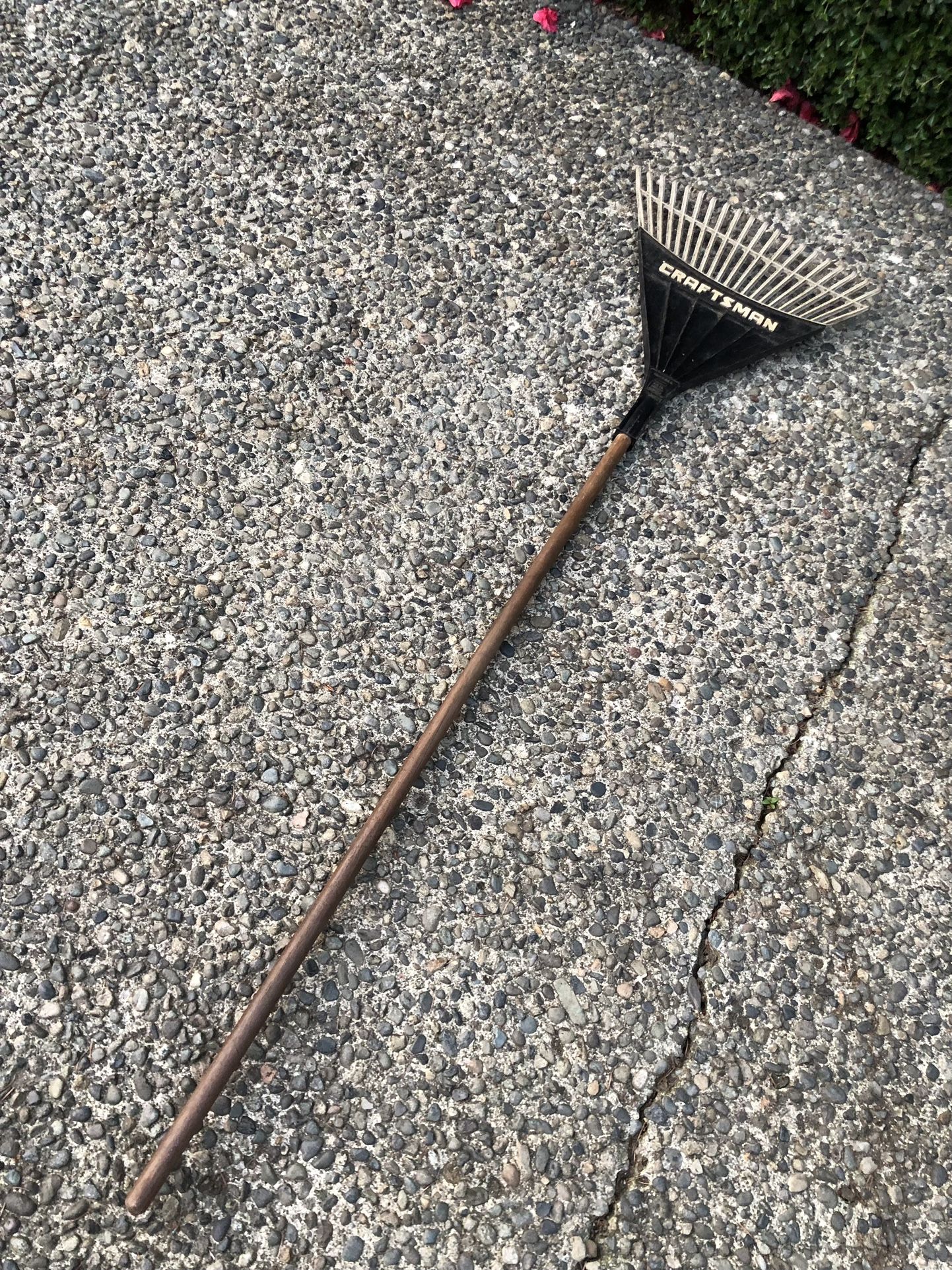 Craftsman leaf rake