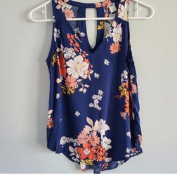 Floral old navy tops Size M