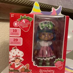 Strawberry Shortcake Plum Pudding 5.5” 