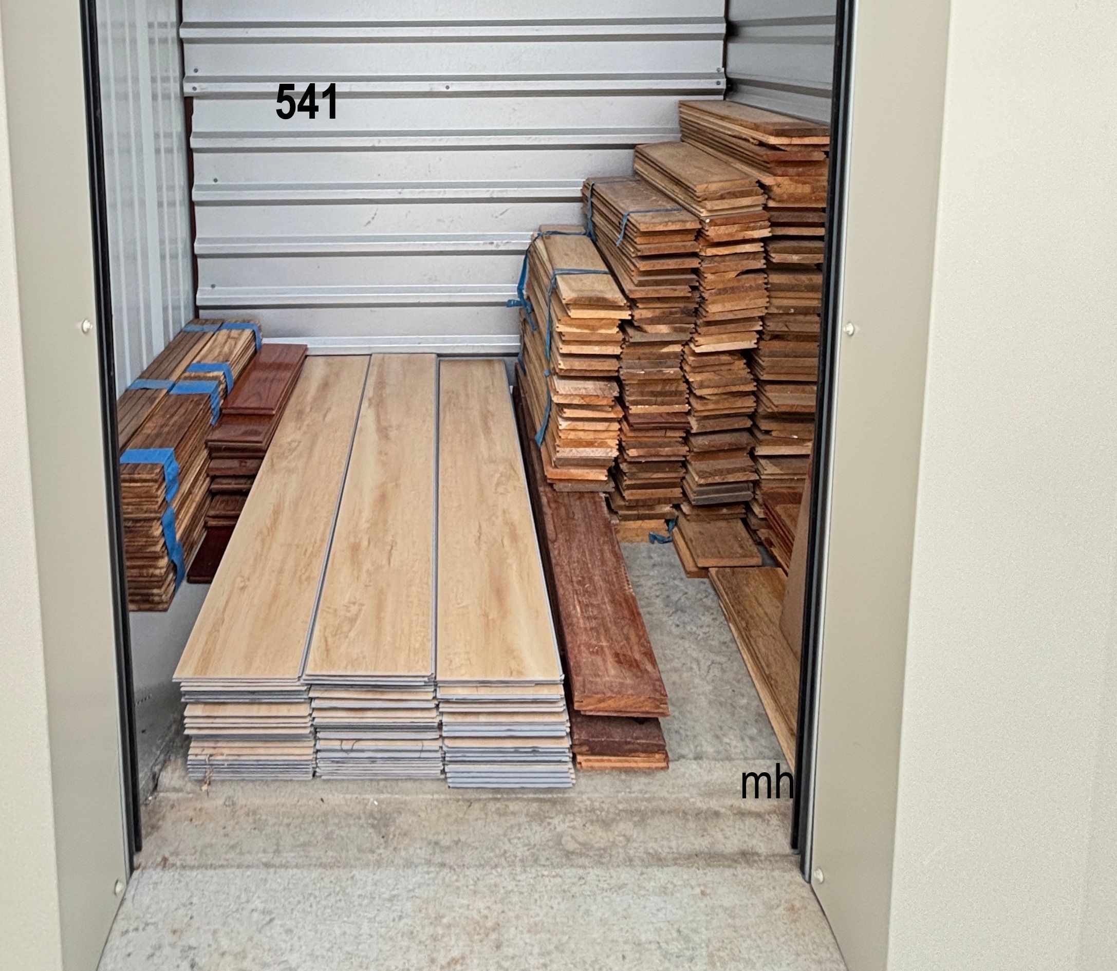 Auction Unit 541 12/2 - Large Mixed Flooring Load – Perfect For Remodelers, Flippers, Contractors,  DIY Resellers