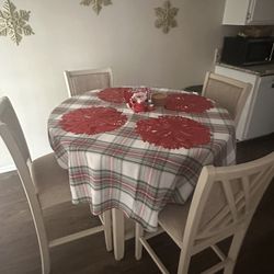 Dinning Table ( Like New )