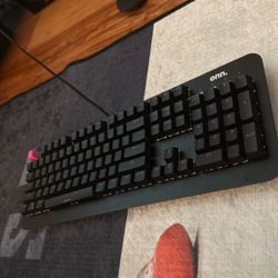 Wired Mechanical Keyboard With Six Modes Of Rgb Lights