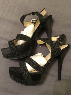 Guess 4” heel open toe shoe