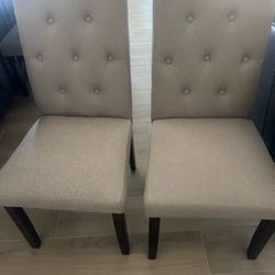 Chairs Dinner Table 