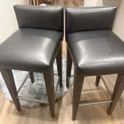 Modern Counter-Height Bar Stools – Set of 2