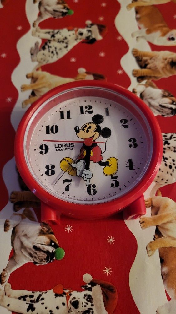 Vintage Lorus Quartz Disney Mickey Mouse Alarm Clock