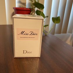 Miss Dior Blooming Bouquet