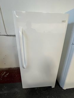 Freezer Frigidaire 30”
