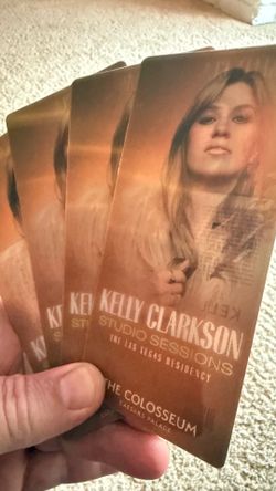 Kelly Clarkson tix Sat 8/1 /26 - 4 seats together LasVegas