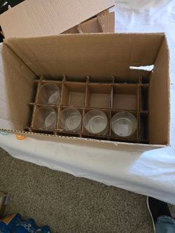 Set de platos, vasos y par de tazones de ceramica