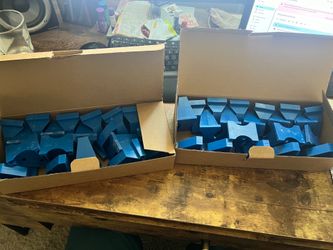 40 Floor Spacers (1/2” and 1/4” gap)