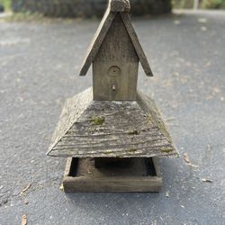 Outdoor Bird and Squirrel Food Dispenser 