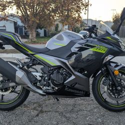 2021 Kawasaki Ninja Ex400 ABS Clean Title 