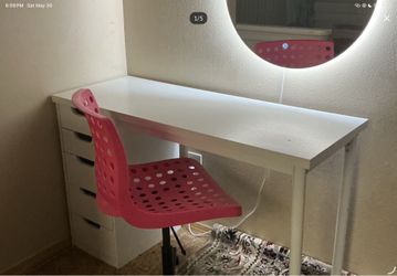 Vanity desk