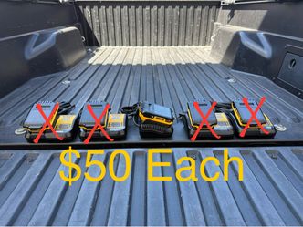 DEWALT 20V MAX Lithium-Ion 2.0Ah Battery with 12V to 20V MAX Charger **FIRM PRICE**