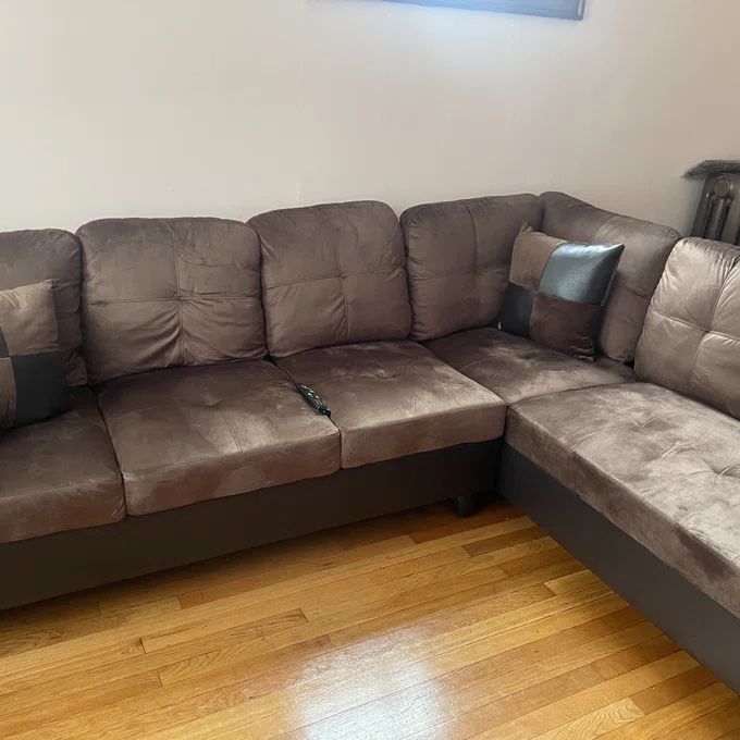 New Brown Sectional Couch And Ottoman
