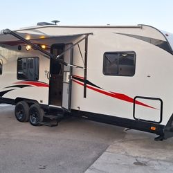 2020 Pacific Coach works 2418