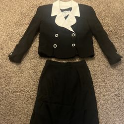Rafael Suits 2 Piece Blazer Skirt Set/ Size: 8/ $15