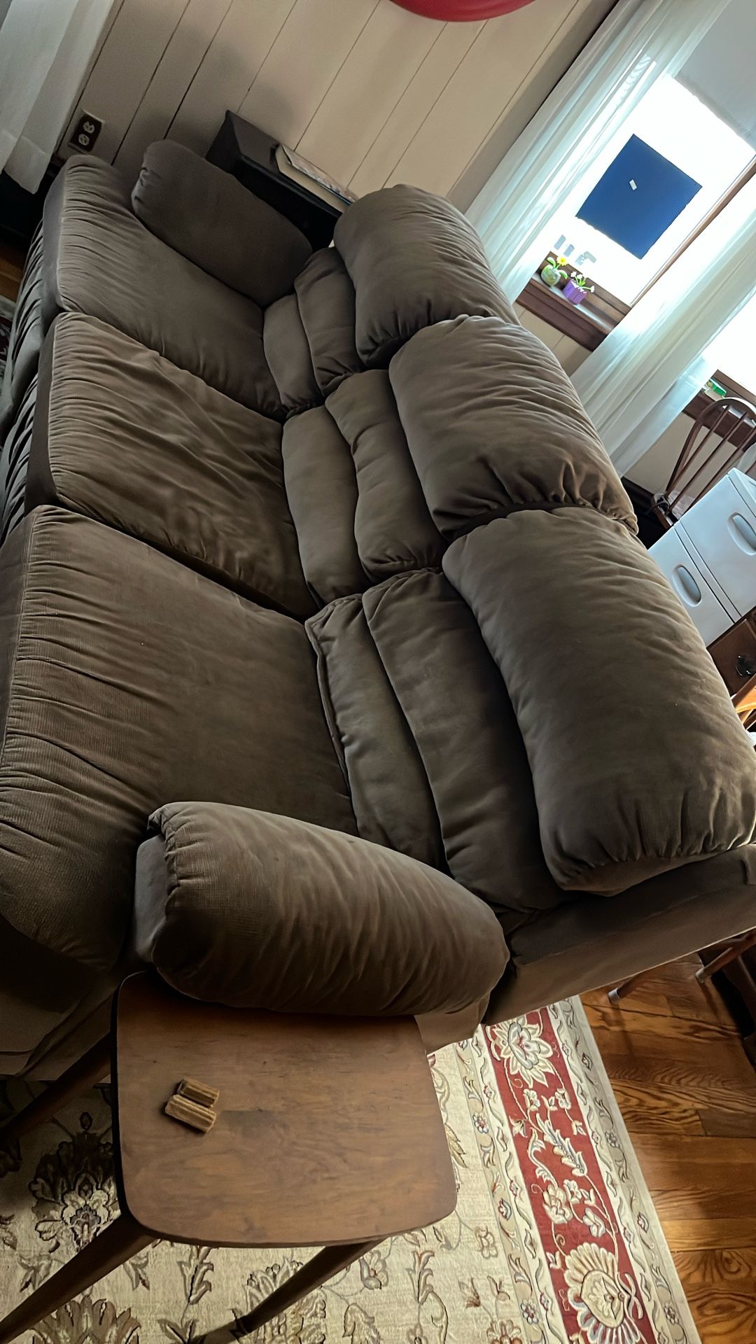 THREE PIECE SECTIONAL/LAZY BOY ENDS