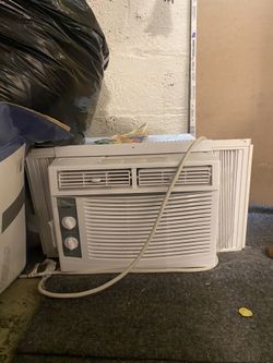 50 Dollars Each Air Condition Both Work