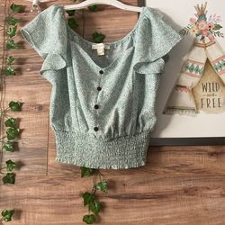 pretty green shirt
