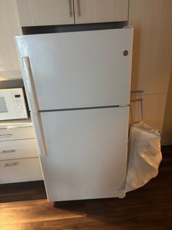 Moving sale