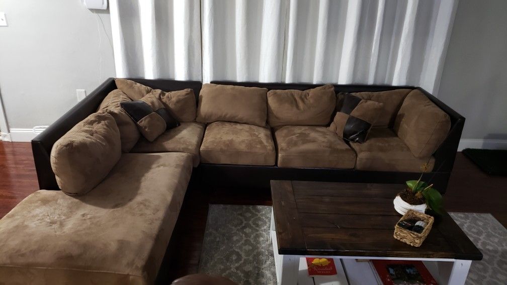 Must Go! Brown sectional ....