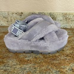 New Womens Uggs - Size 9