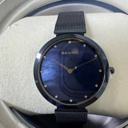 New Bering Women's Ultra Slim Stainless Steel Milanese Mesh Watch, 32mm
