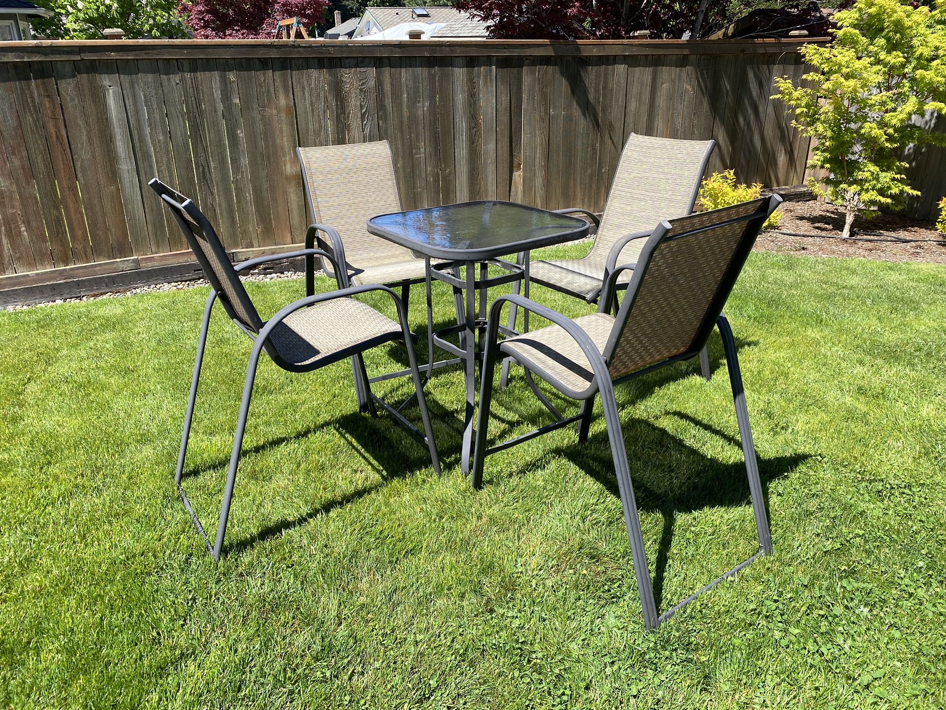 Patio Table & 4x Chairs (Bar Height)
