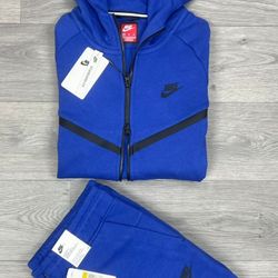 Brand  New Nike Tech Windrunner Jogger Set S-XXL 