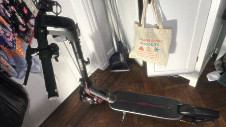 SEGWAY NINEBOT F3 — GREAT CONDITION — AVAILABLE TODAY — $450 CASH OBO