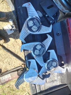 Chrome Spinners For Bolt On Wire Wheels