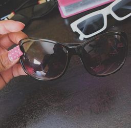 Kenneth Cole sunglasses